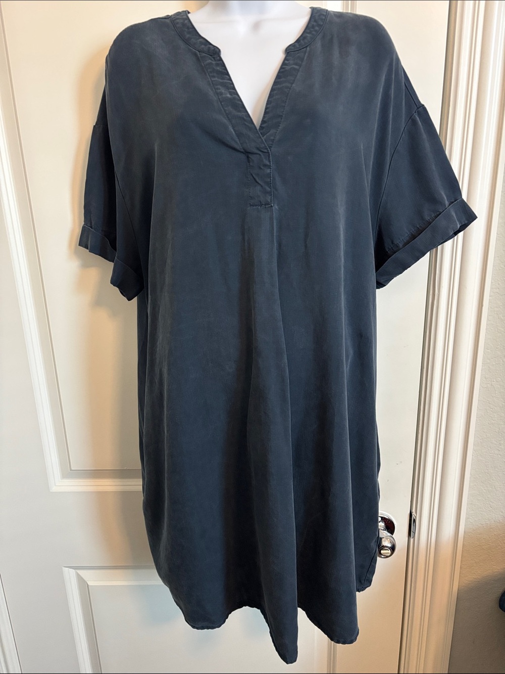 Hilary Radley Relaxed V-Neck Short Sleeve Pocketed Tunic Top - Charcoal XXL